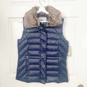 G.H BASS & CO. Puffy Down Vest With Removable Faux Fur NWT